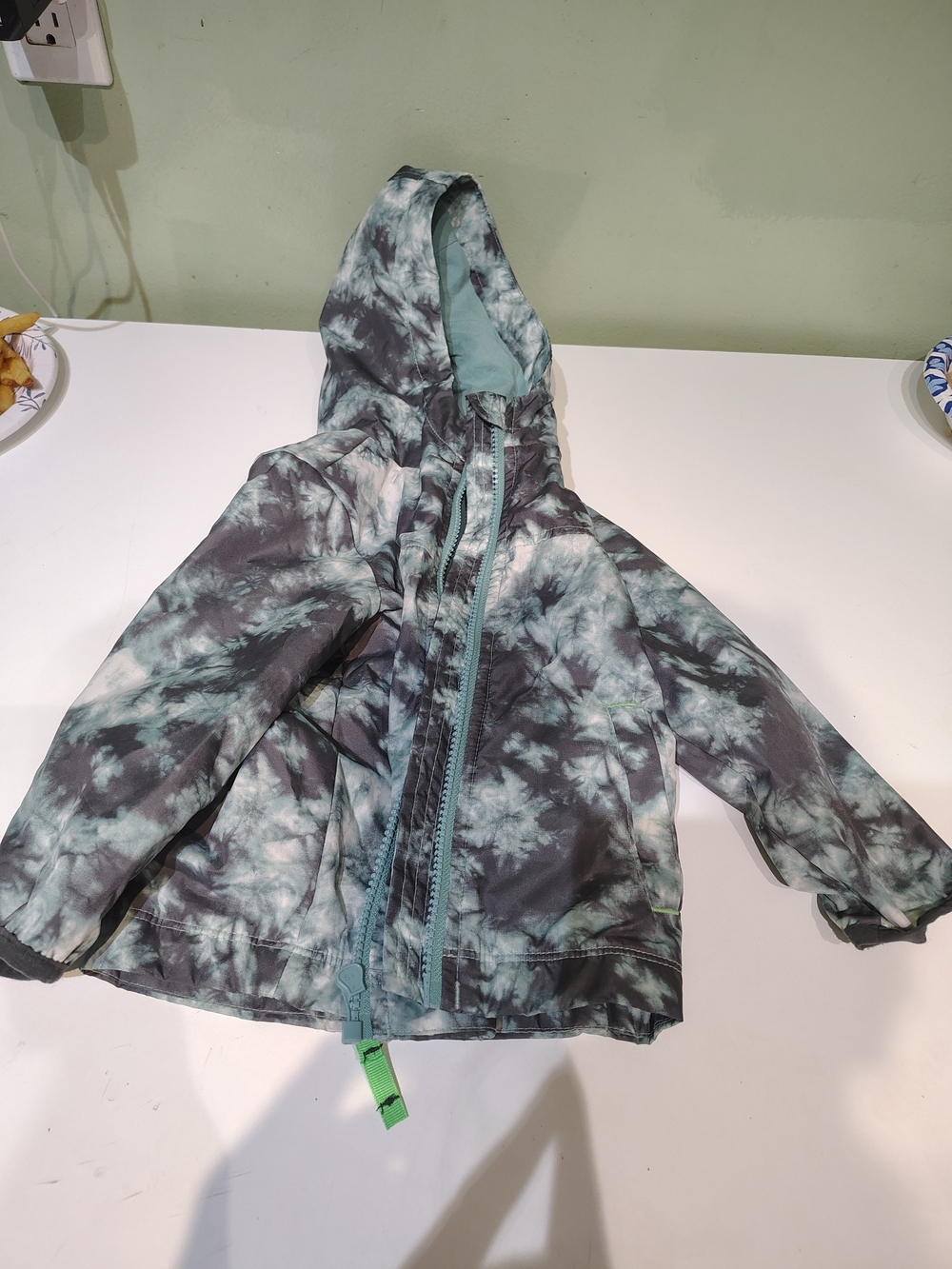 Cat & Jack Toddler Boy Blue Tie Dye Raincoat Jacket Size 2T Zippered Lightweight